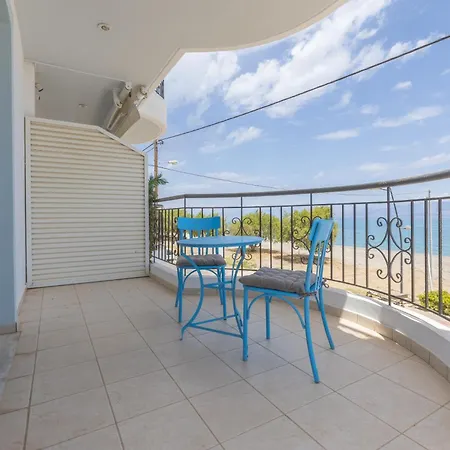Kostas Beachfront Cozy Daire *
